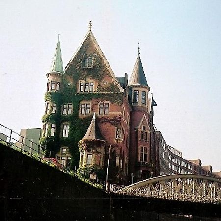המבורג Pension Am Rathaus מראה חיצוני תמונה