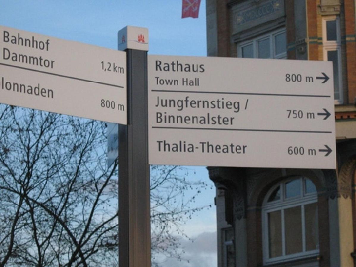המבורג Pension Am Rathaus מראה חיצוני תמונה